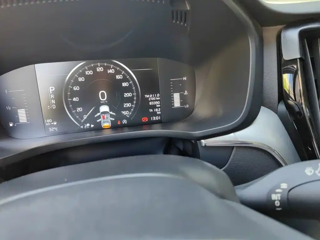Volvo XC60 — миниатюра 5