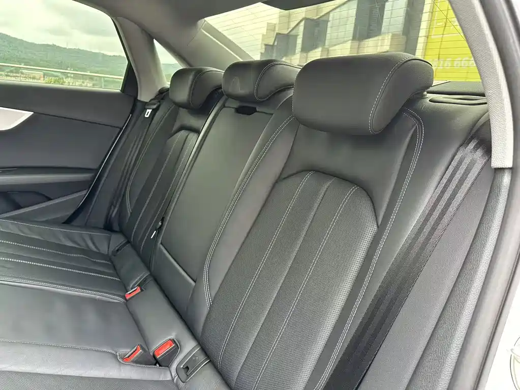 Audi A4L — миниатюра 17