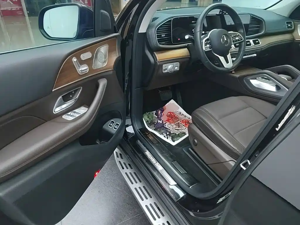 Mercedes-Benz GLE New Energy — миниатюра 16