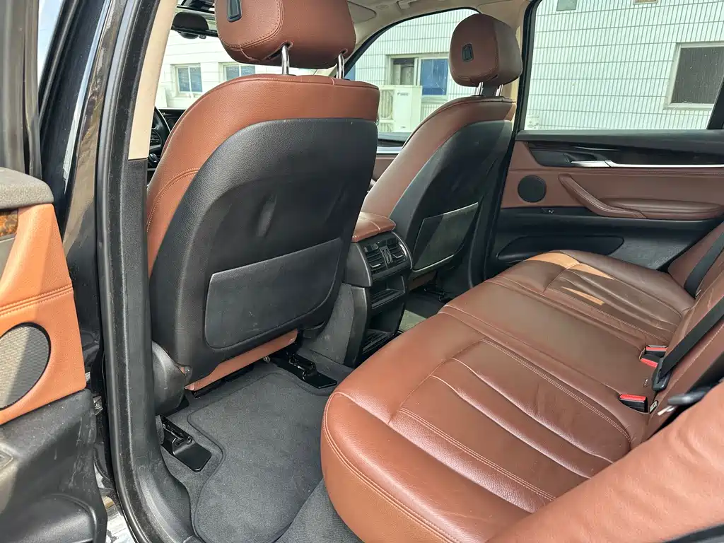 BMW X5 (Import) — миниатюра 7