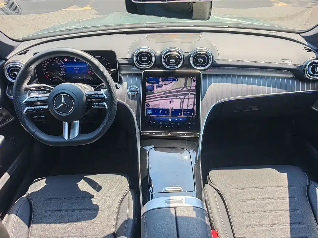 Mercedes-Benz C-Class — миниатюра 13