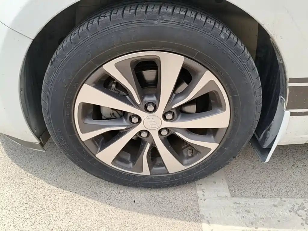 Buick Excelle — миниатюра 23