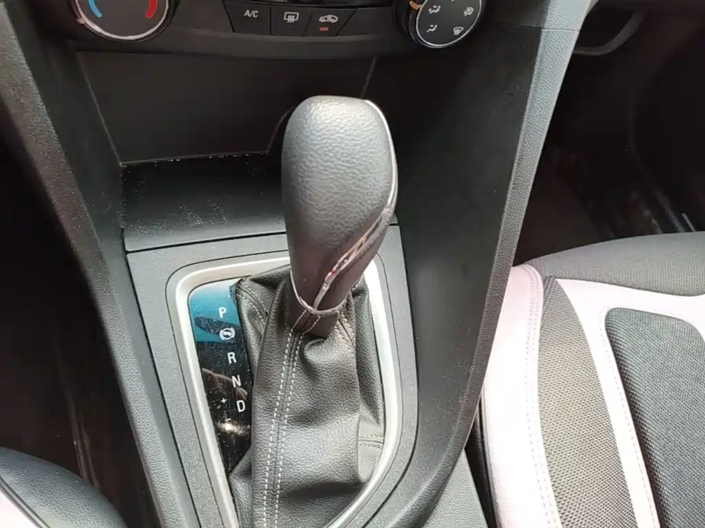 Buick Excelle — миниатюра 14