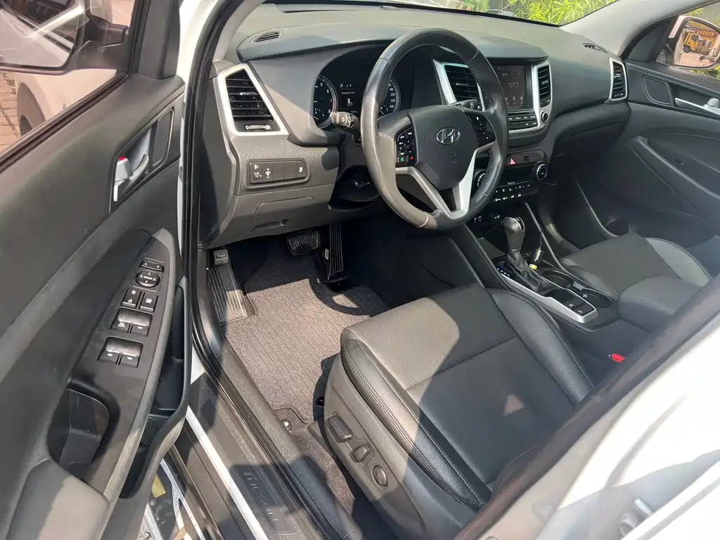 Hyundai Tucson — миниатюра 6