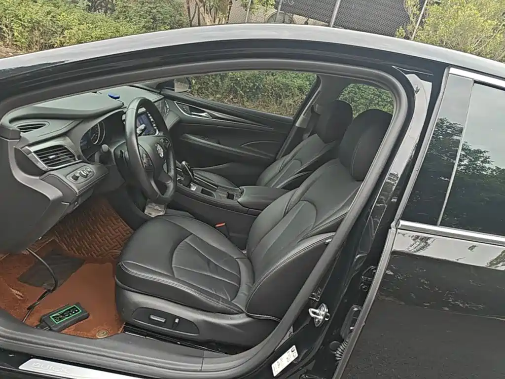 Buick LaCrosse — миниатюра 15