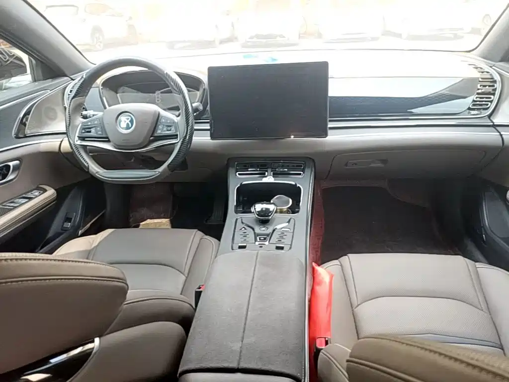 BYD Han — миниатюра 10