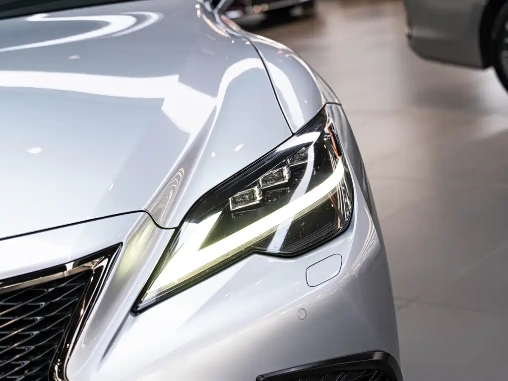 Lexus LS 2021 500h