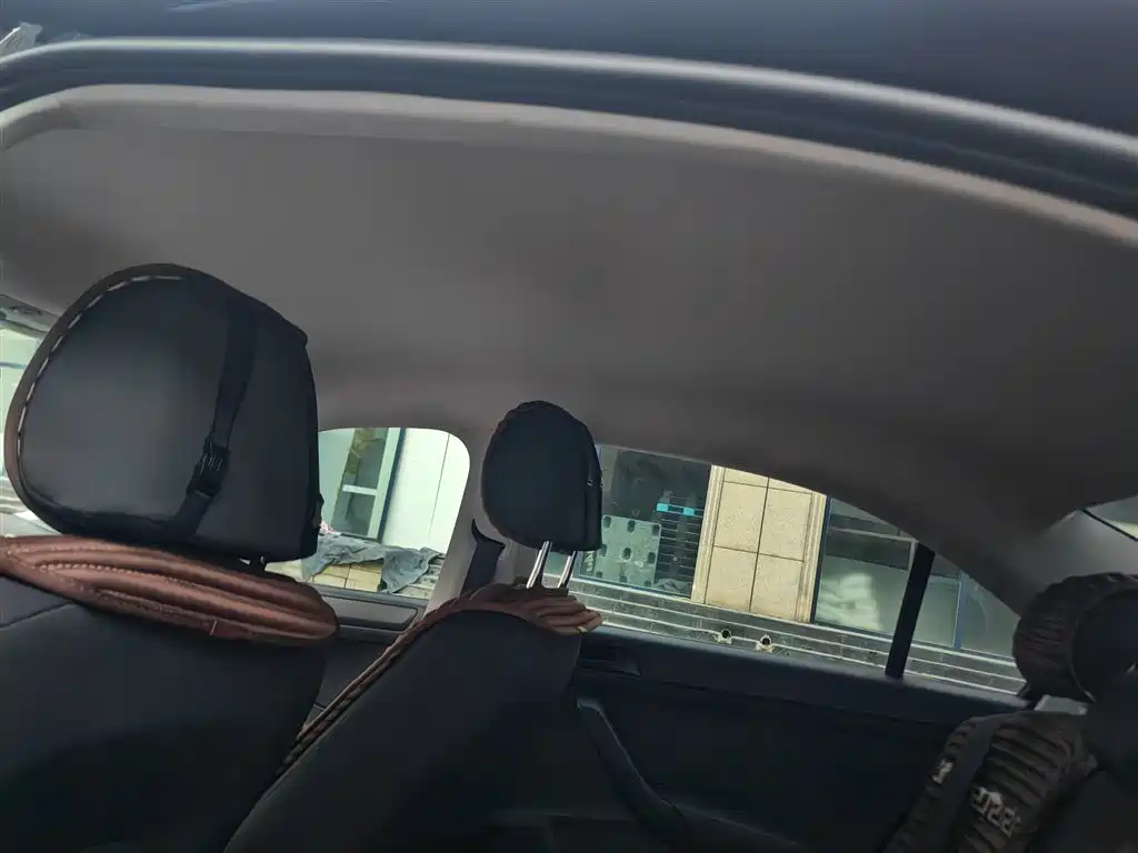 Volkswagen Santana — миниатюра 15