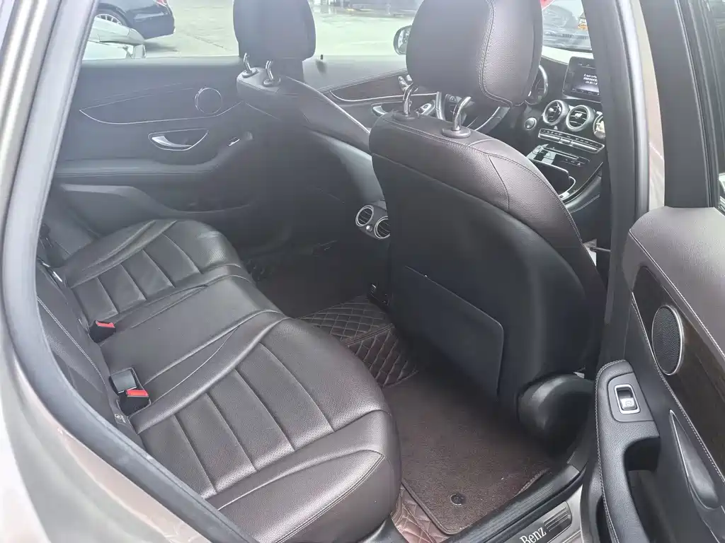 Mercedes-Benz GLC — миниатюра 12