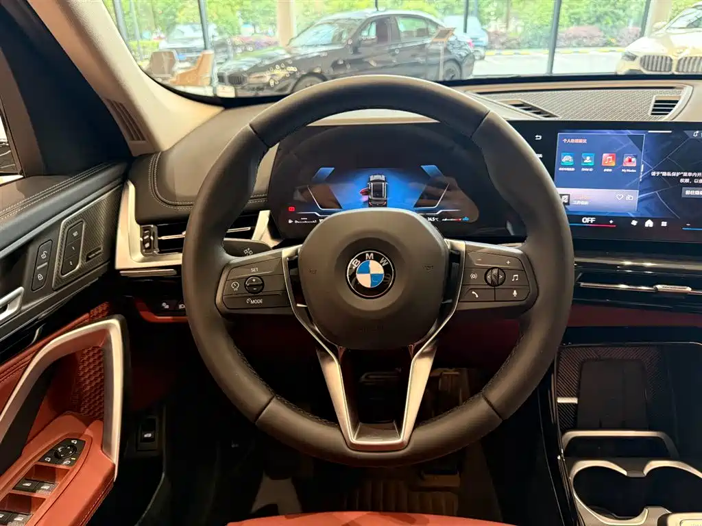 BMW X1 — миниатюра 9