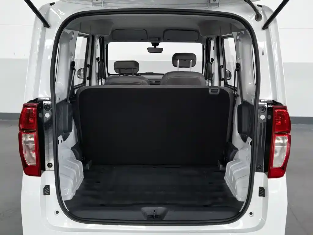 Wuling Zhiguang EV — миниатюра 16