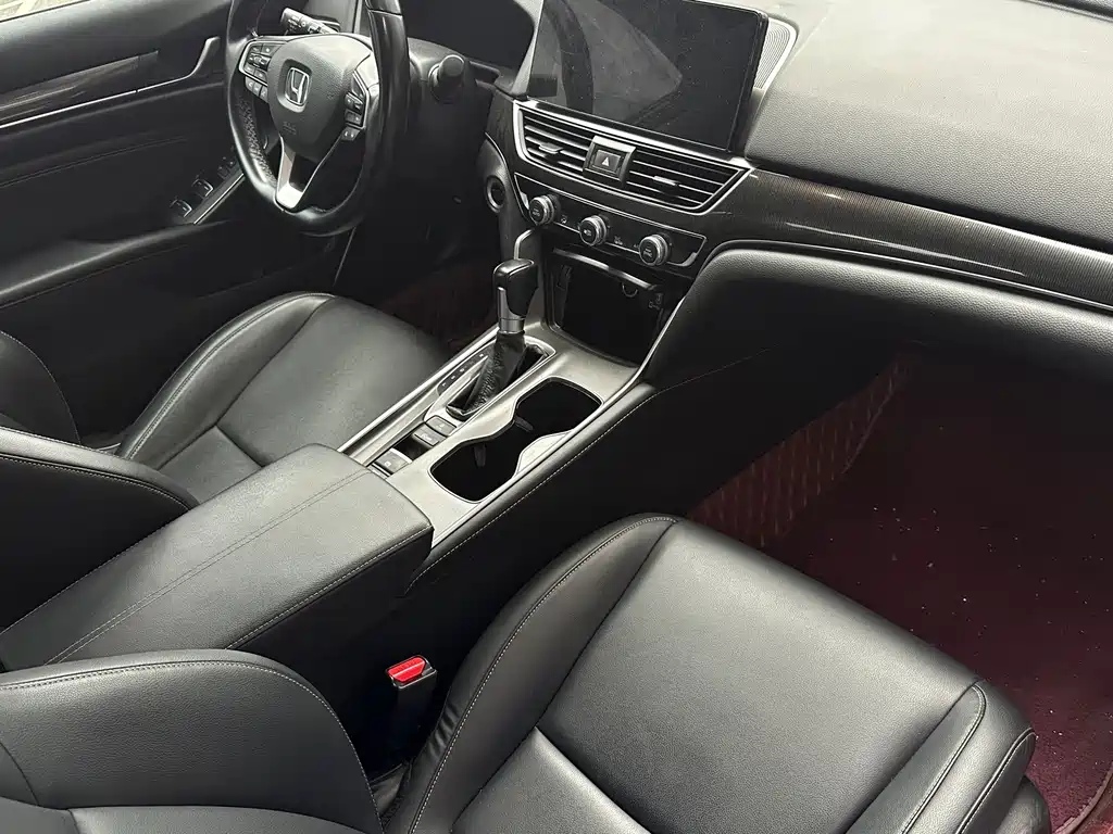 Honda Accord — миниатюра 9