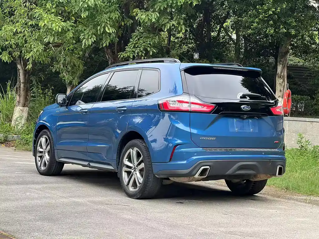 Ford Edge — миниатюра 6