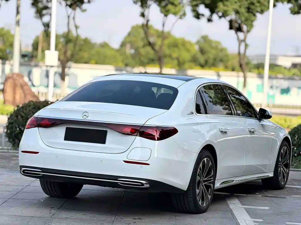 Mercedes-Benz E-Class New Energy — миниатюра 10