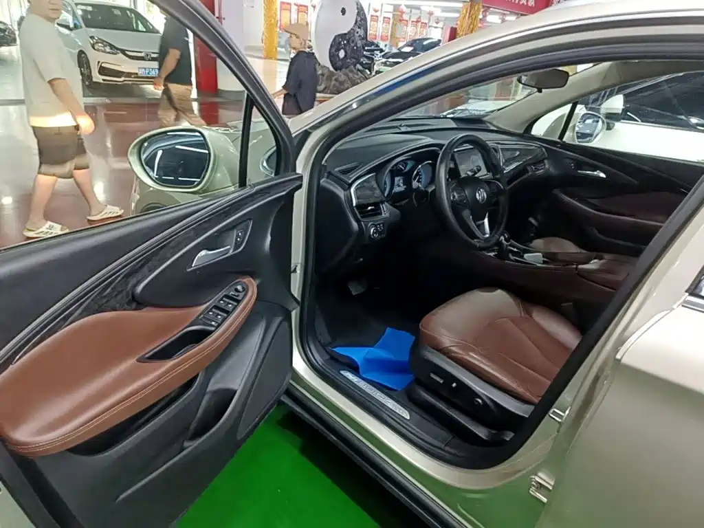 Buick Envision Plus — миниатюра 16