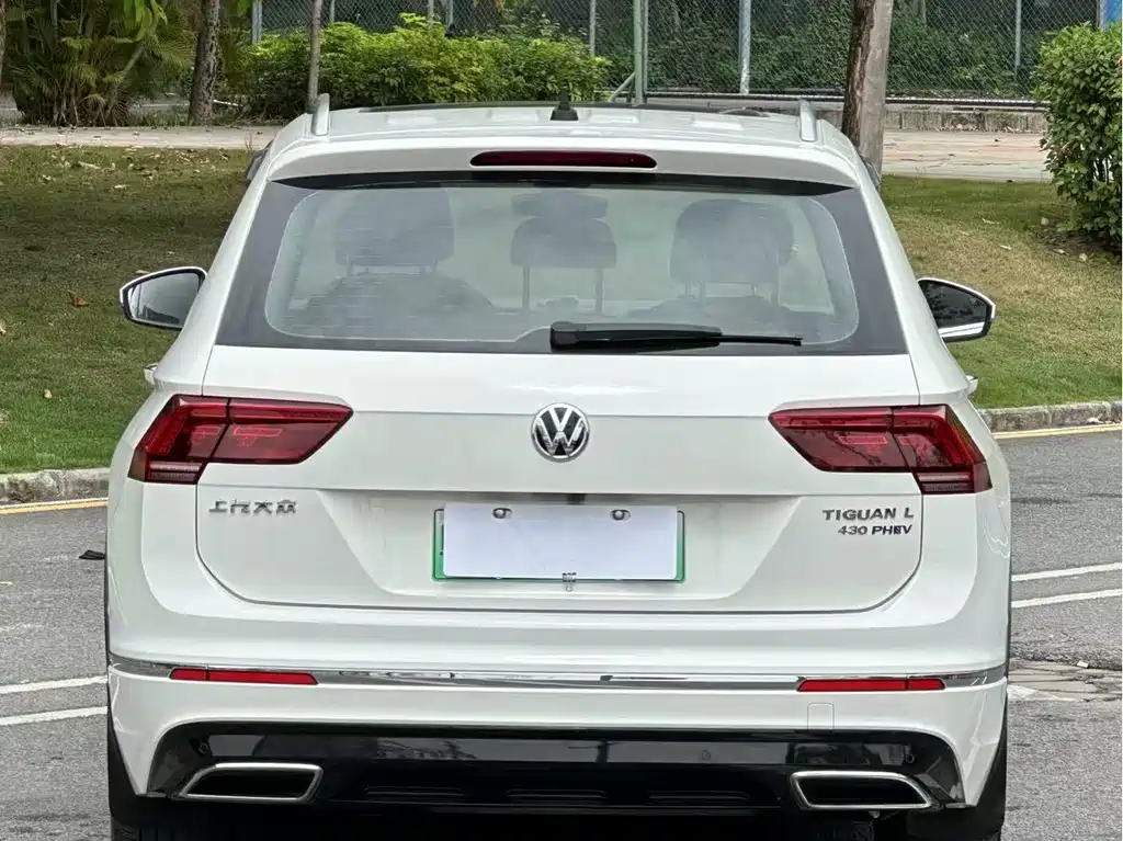 Volkswagen Tiguan L PHEV — миниатюра 16
