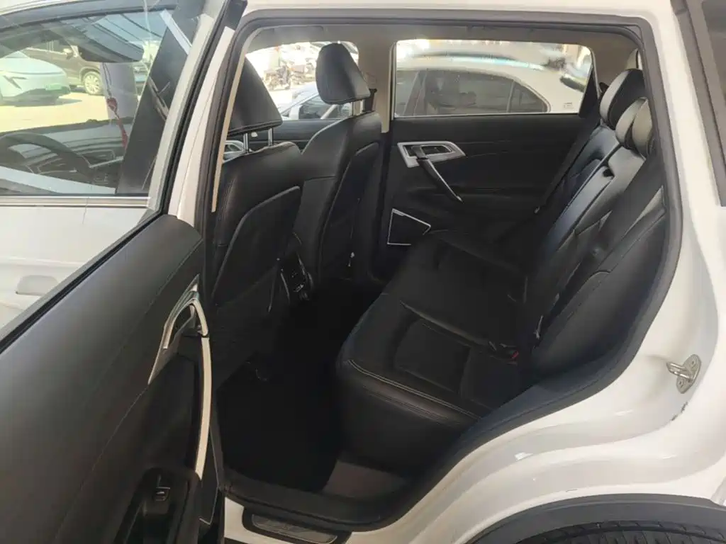 Geely Boyue — миниатюра 17