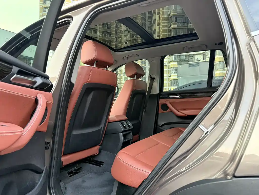 BMW X3 (Import) — миниатюра 8