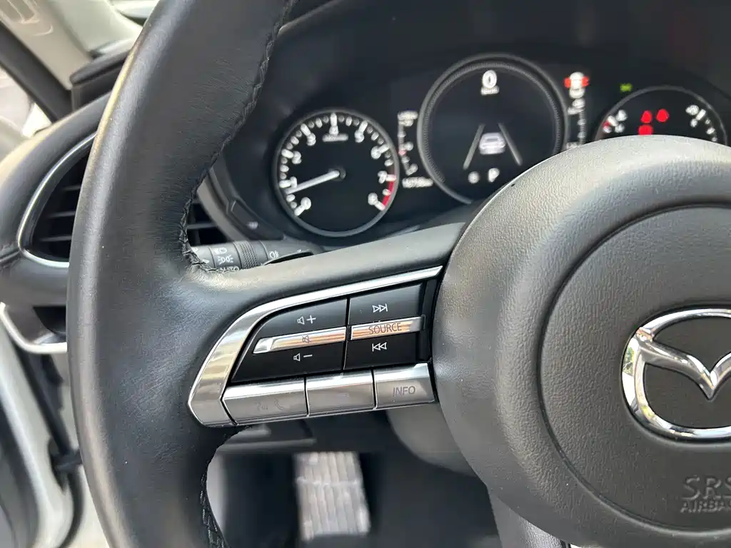 Mazda 3 Axela — миниатюра 11