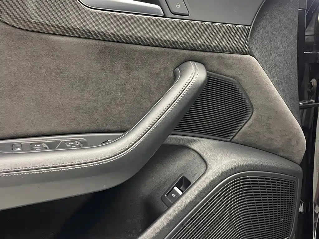 Audi A4L — миниатюра 20