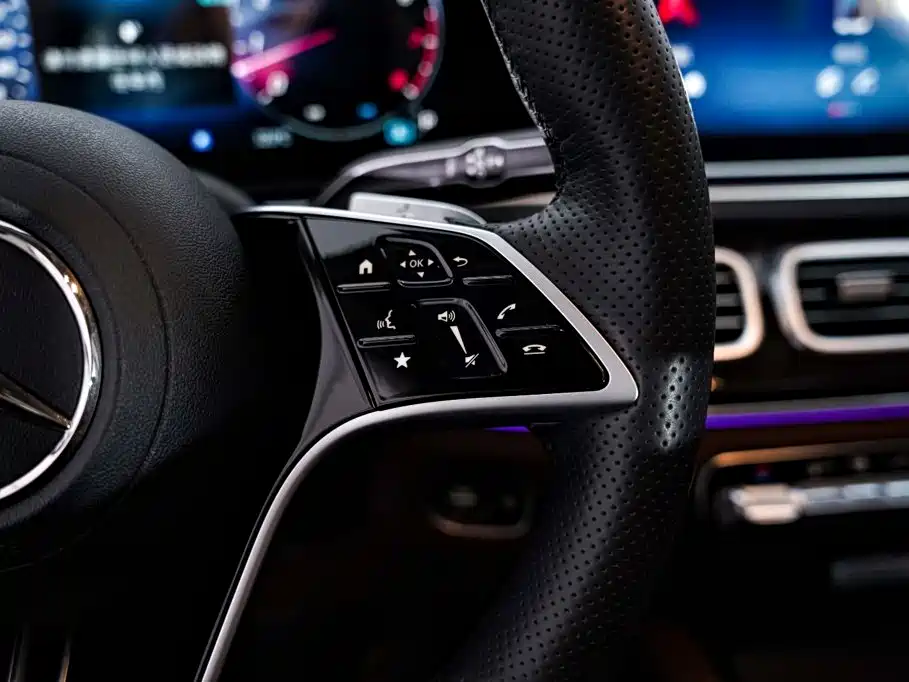 Mercedes-Benz GLE (Import) — миниатюра 27