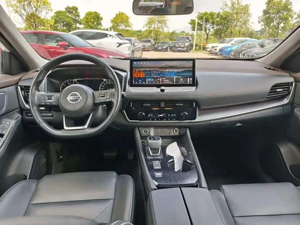 Nissan X-Trail — миниатюра 8
