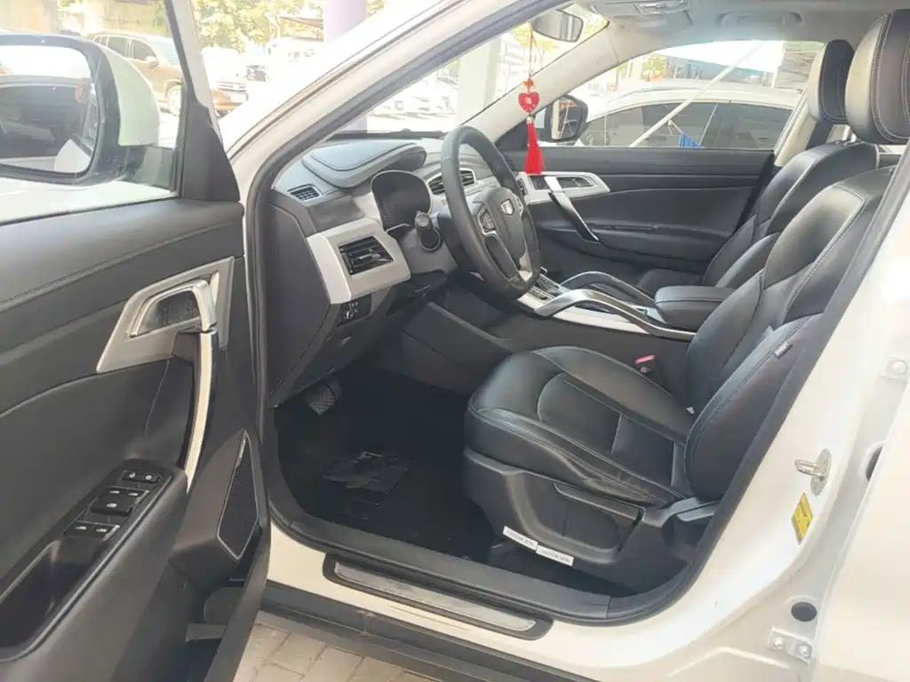 Geely Boyue — миниатюра 16