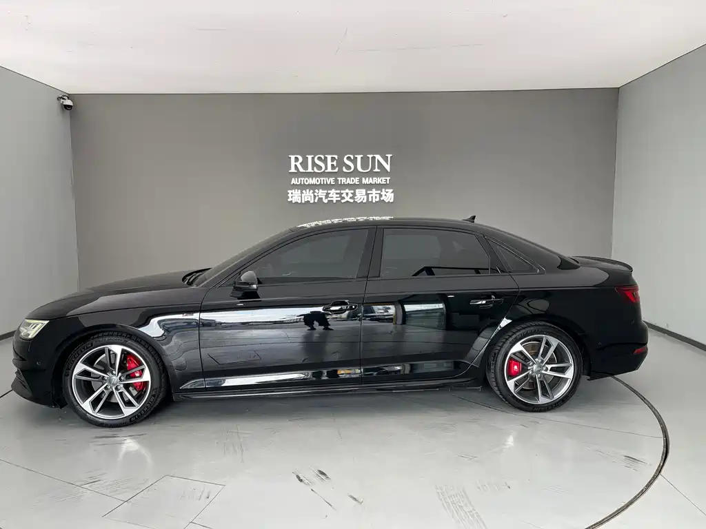 Audi A4L — миниатюра 7