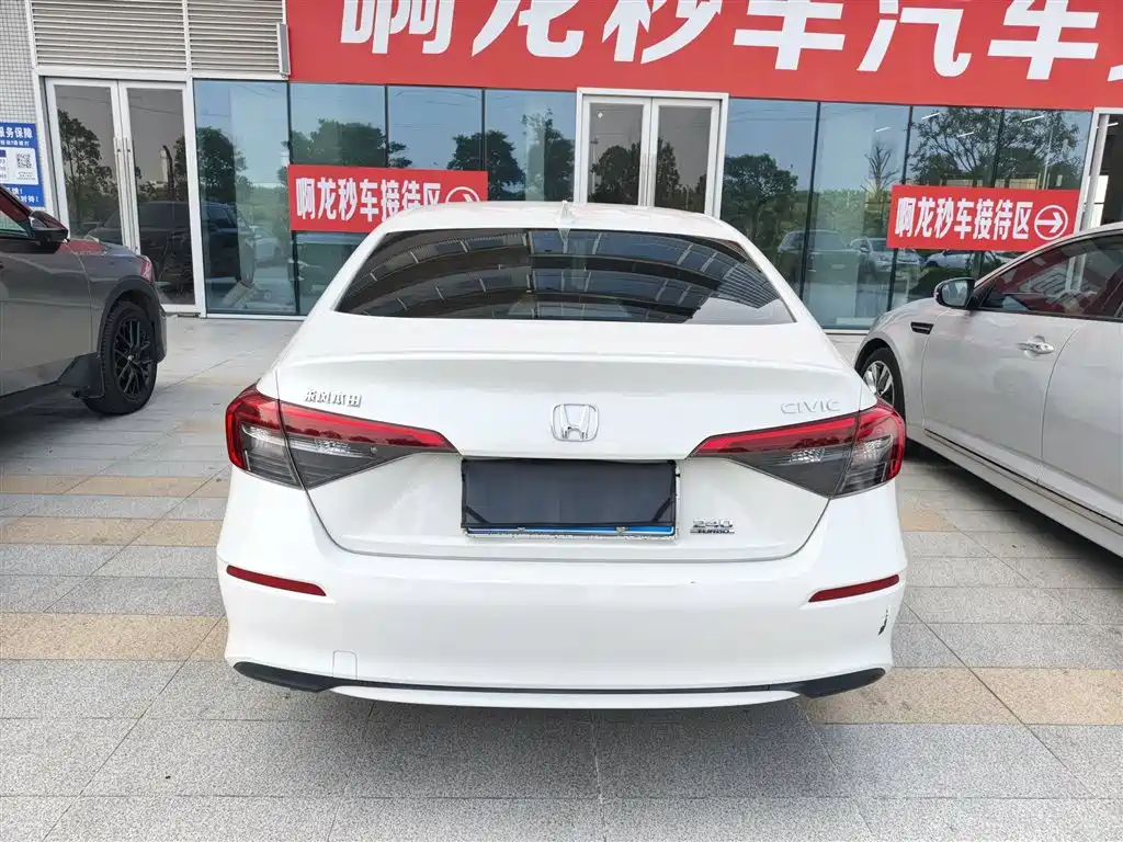 Honda Civic — миниатюра 8