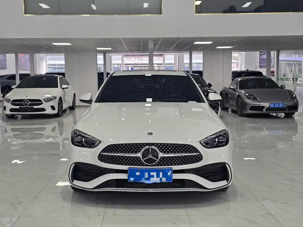 Mercedes-Benz C-Class — миниатюра 2