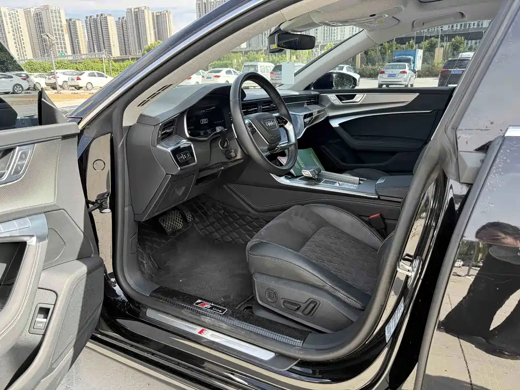Audi A7L 2025 45 TFSI quattro
