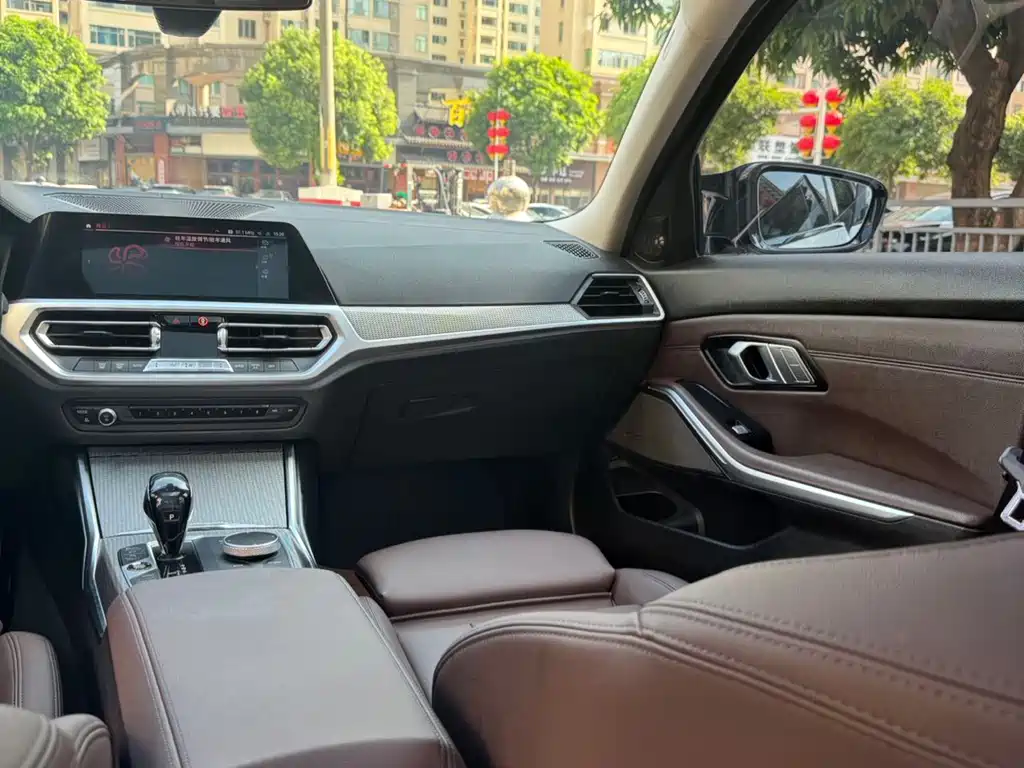 BMW 3 Series — миниатюра 14