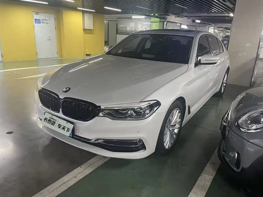 BMW 5 Series 2019