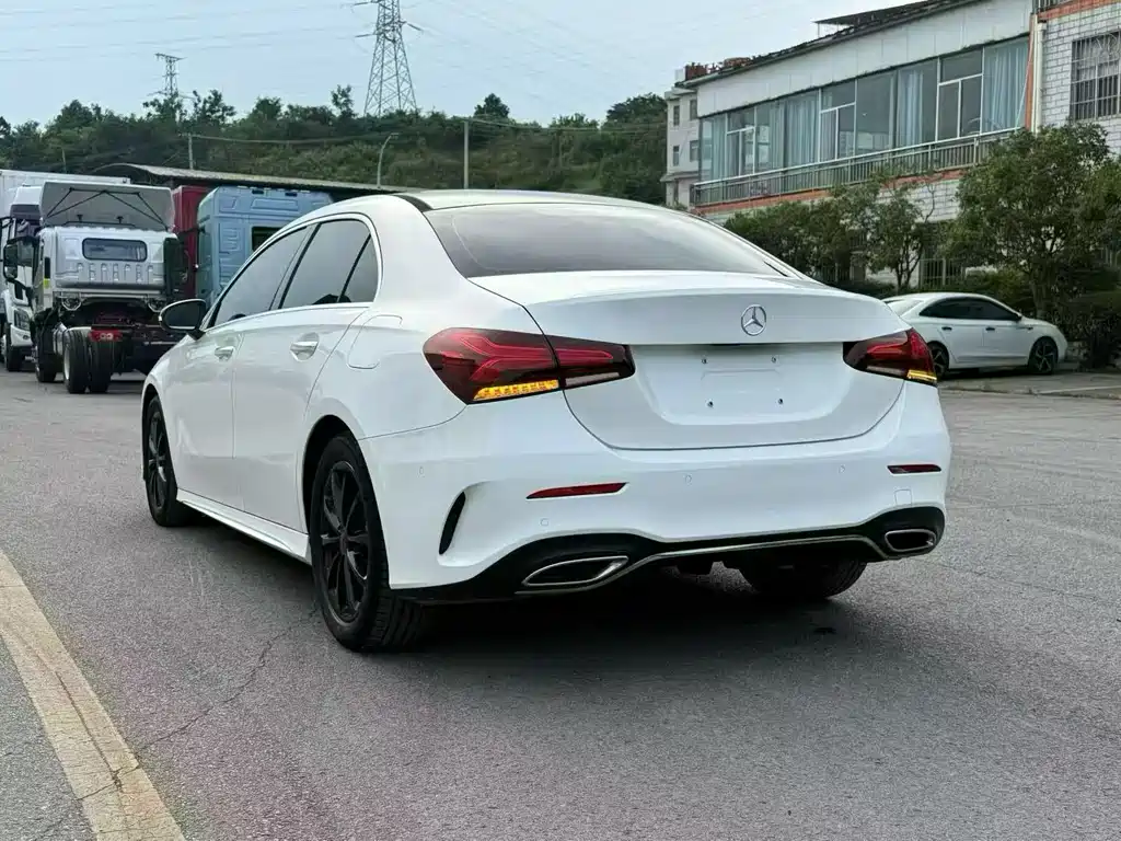 Mercedes-Benz A-Class — миниатюра 10