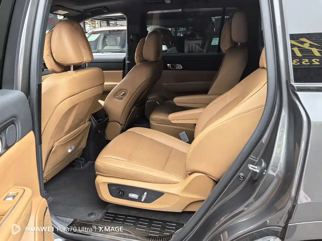 Li Auto Li ONE — миниатюра 12