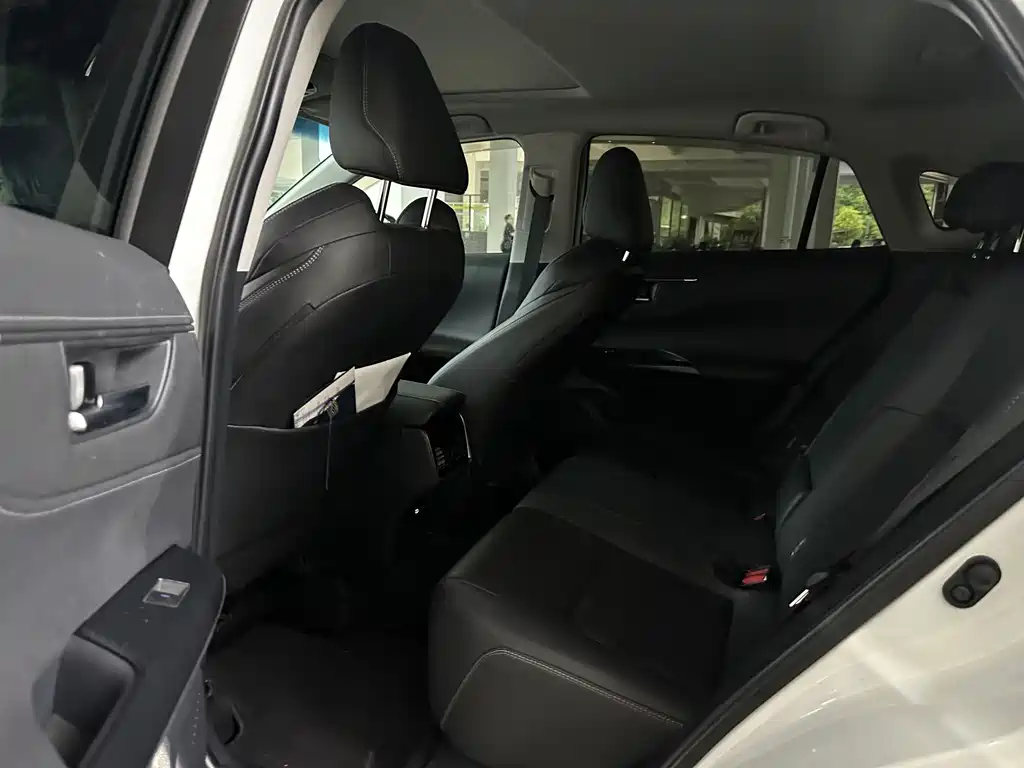 Toyota Venza 2022 2.0L CVT Luxury