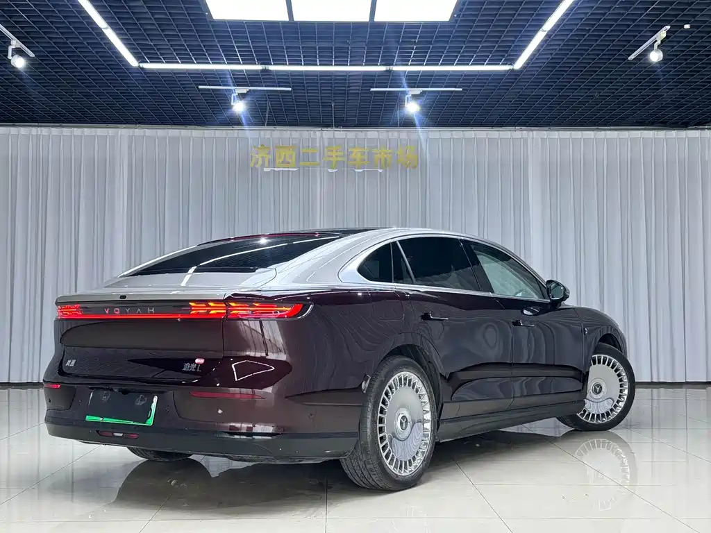 VOYAH Passion L — миниатюра 4