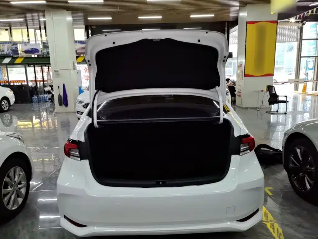 Toyota Corolla — миниатюра 19