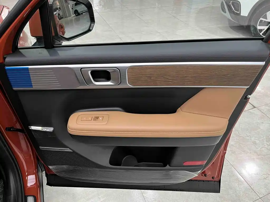 Hyundai Santa Fe — миниатюра 13