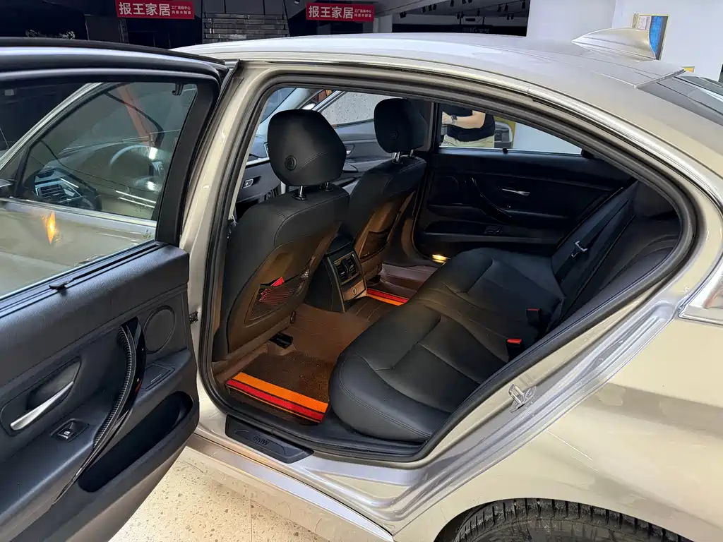 BMW 3 Series — миниатюра 8