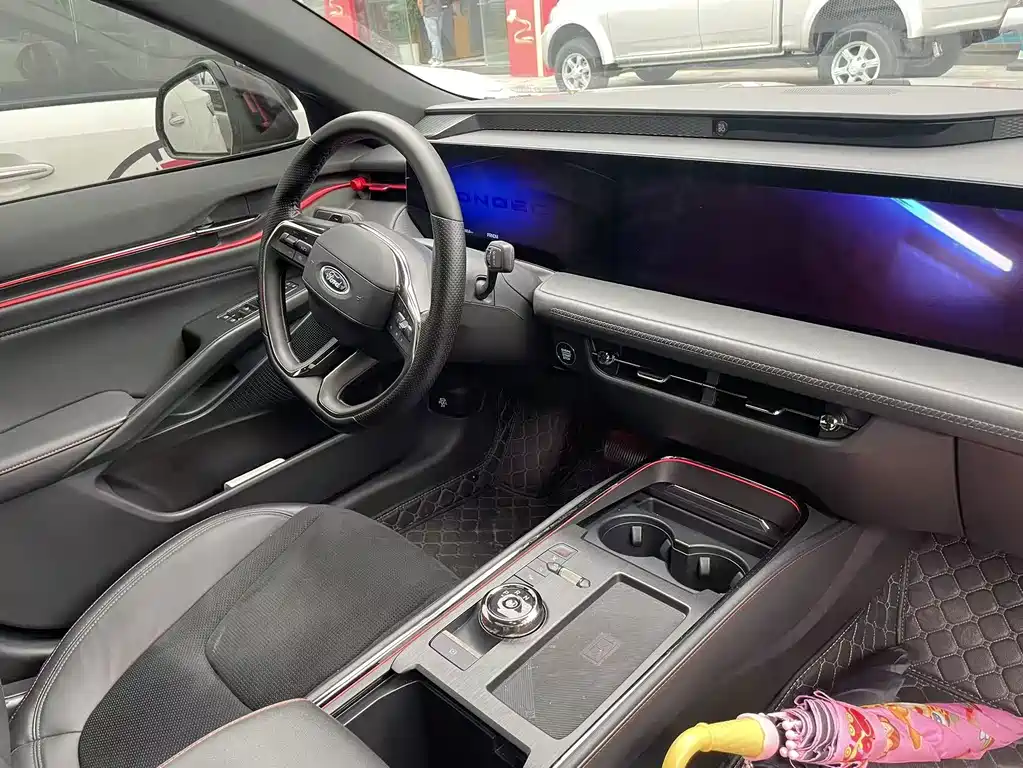 Ford Mondeo — миниатюра 5