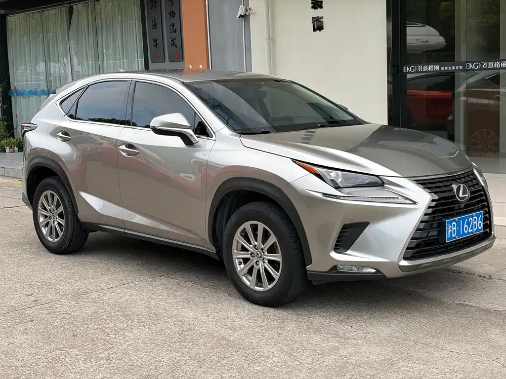 Lexus NX — миниатюра 3