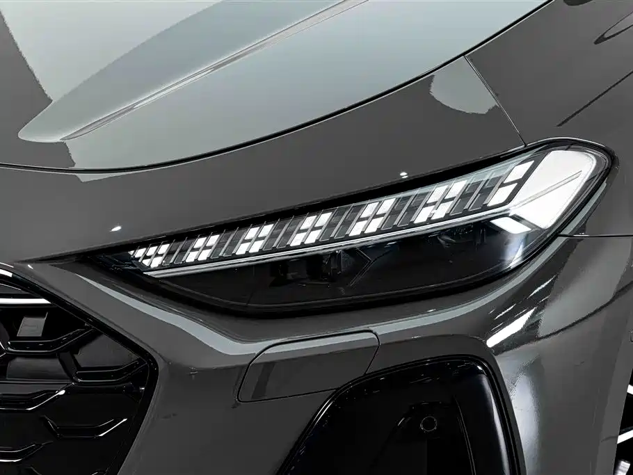 Audi A5L — миниатюра 4