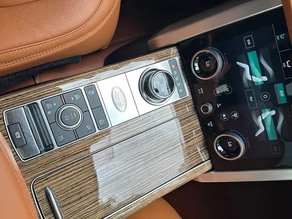 Land Rover Range Rover — миниатюра 15