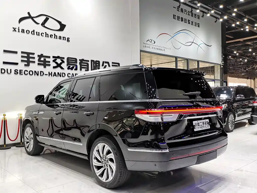 Lincoln Navigator — миниатюра 19