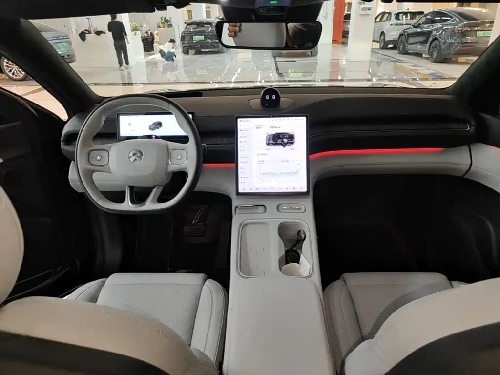 NIO ES6 — миниатюра 10
