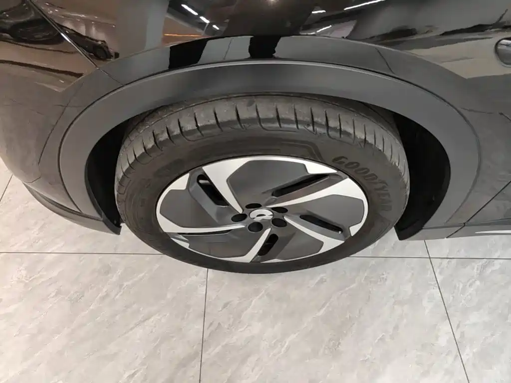 NIO ES6 — миниатюра 23