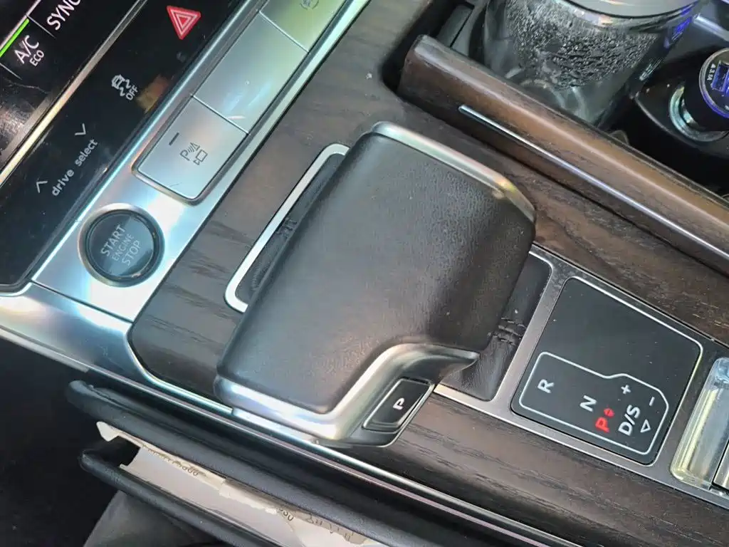 Audi A6L — миниатюра 7