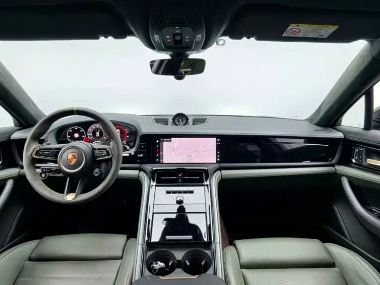 Porsche Panamera — миниатюра 11