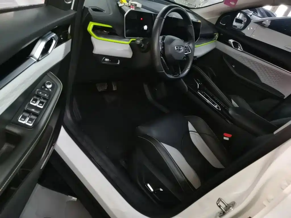 Geely Binyue — миниатюра 16